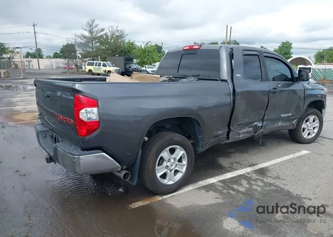 2019 Toyota Tundra Double Cab Sr/Double Cab Sr5 z USA, uszkodzony, nr VIN 5TFUM5F13KX081105